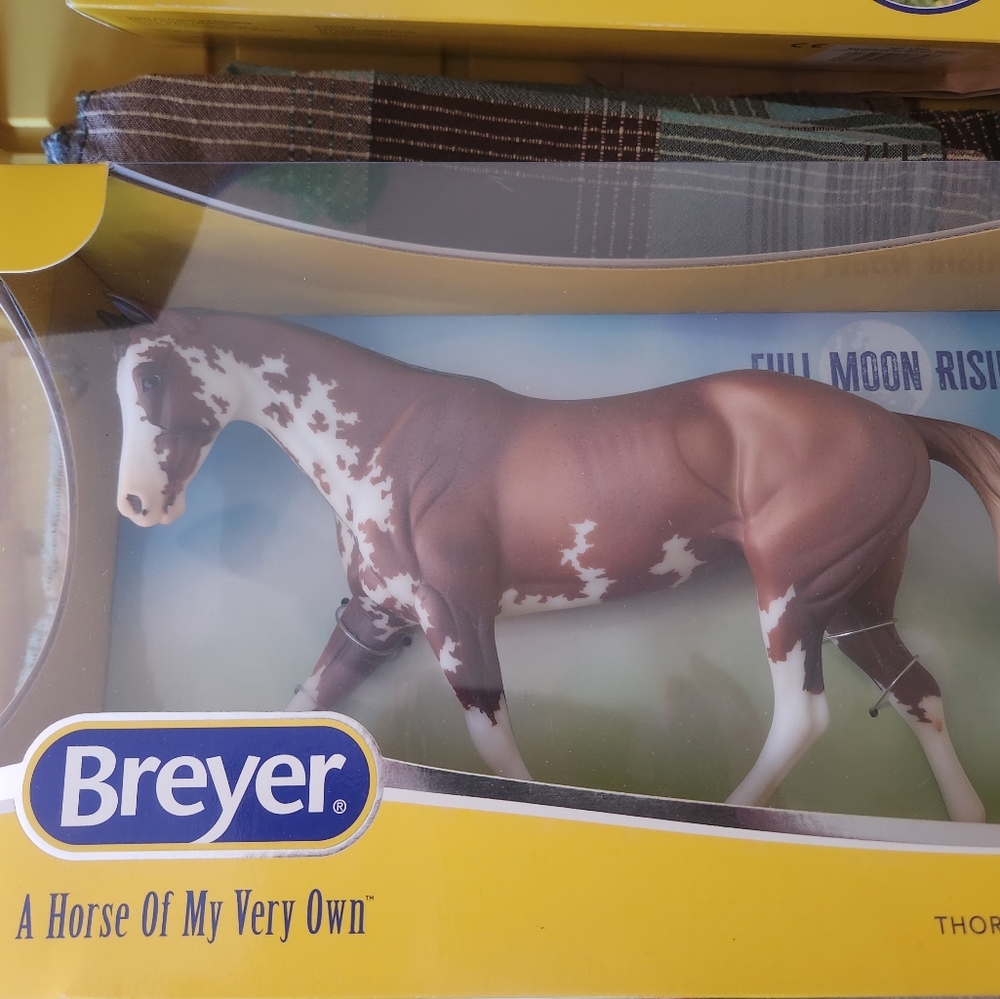 Breyer Full Moon Rising